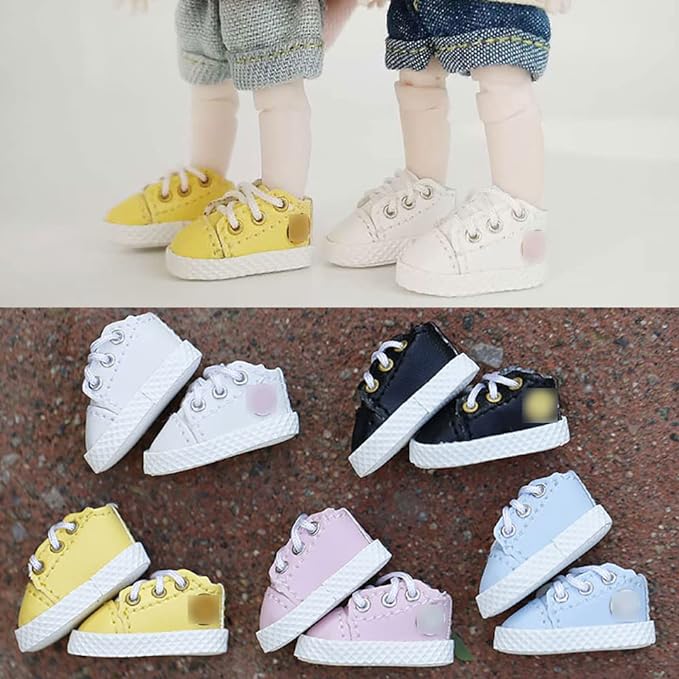 Charm Smiley Sneakers